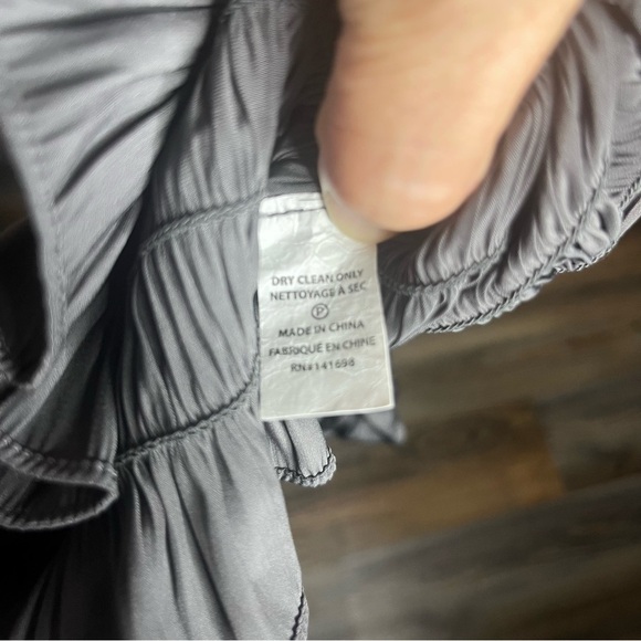 Ramy Brook Lauren Smocked Cold Shoulder Blouse Women Medium Gray Casual Career - Picture 9 of 10